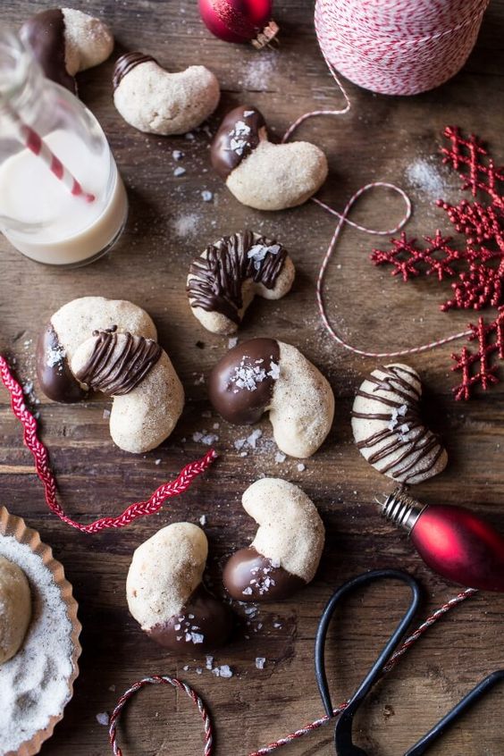 Rolls with almonds covered in chocolate.