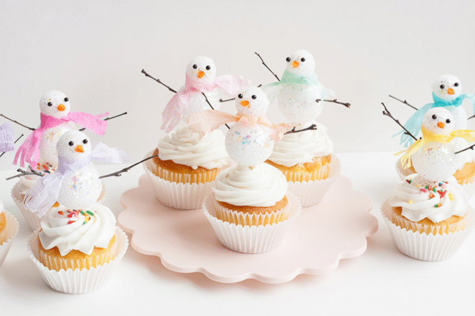 Christmas cupcakes with snowmen.