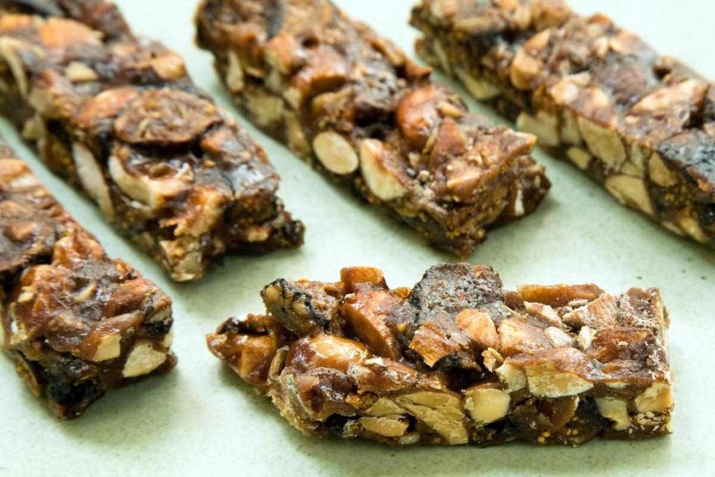 Candy from dried figs in the form of bars.