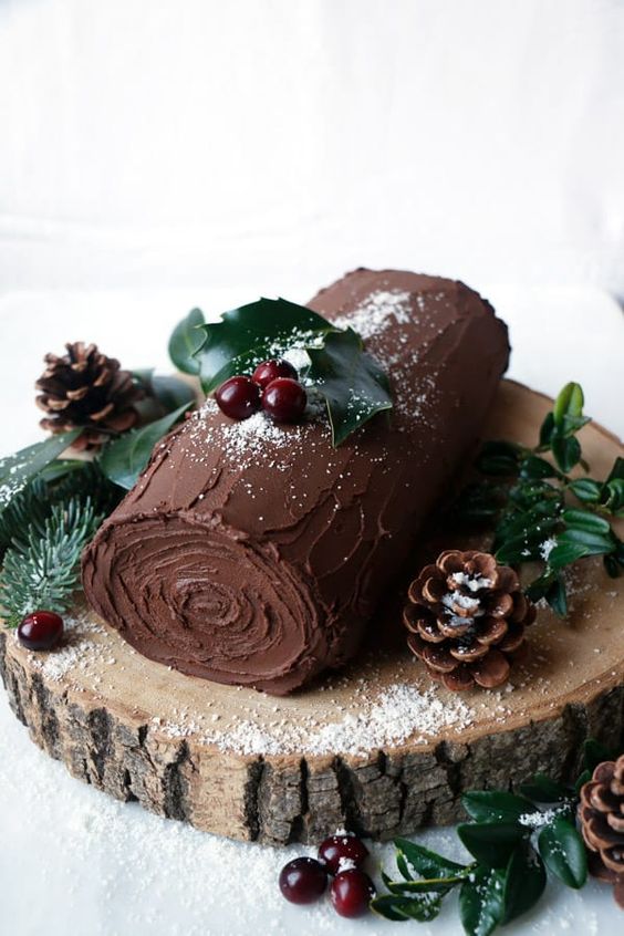 A Christmas roll that looks like a real log.