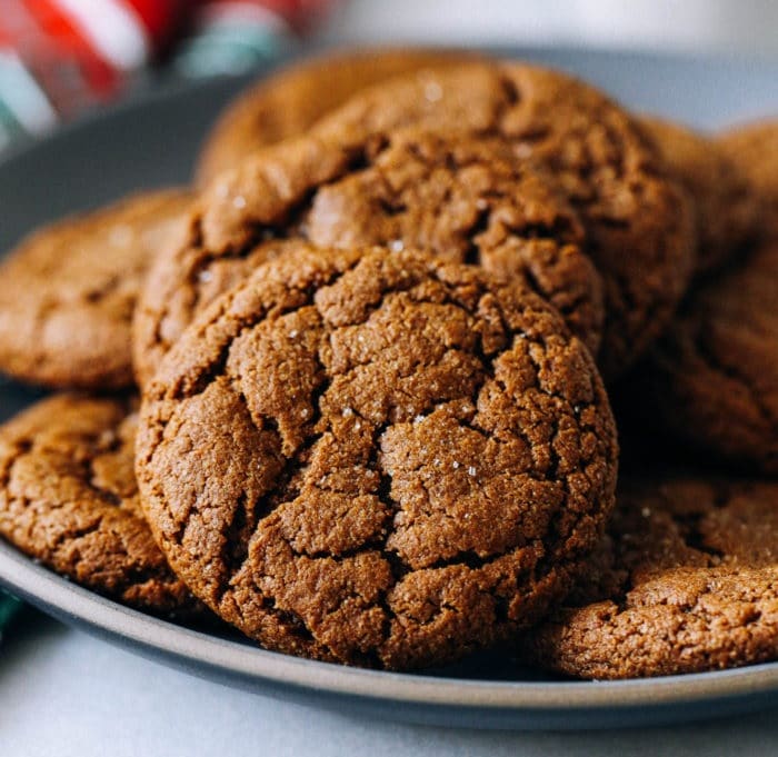 sweet, crunchy circles with lemon, gluten-free