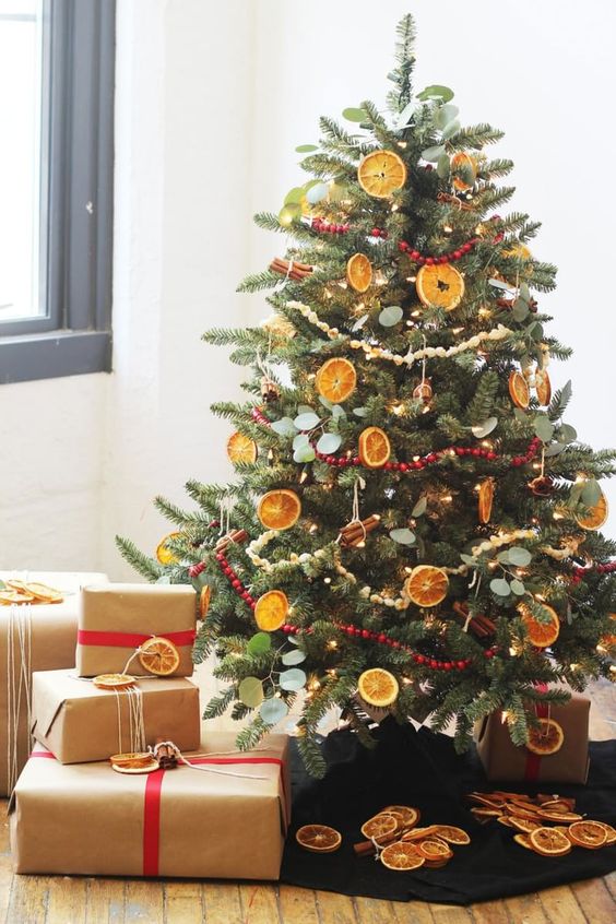 Christmas tree decorated with orange and cinnamon