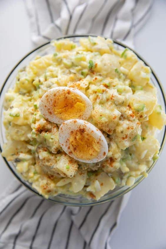 A creamy salad that is also suitable for coated sandwiches.